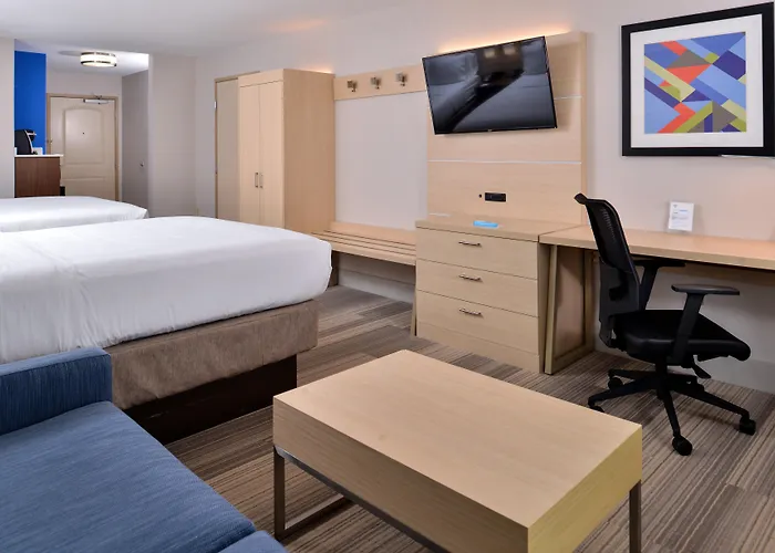 Holiday Inn Express Hotel & Suites Cincinnati - Mason By Ihg