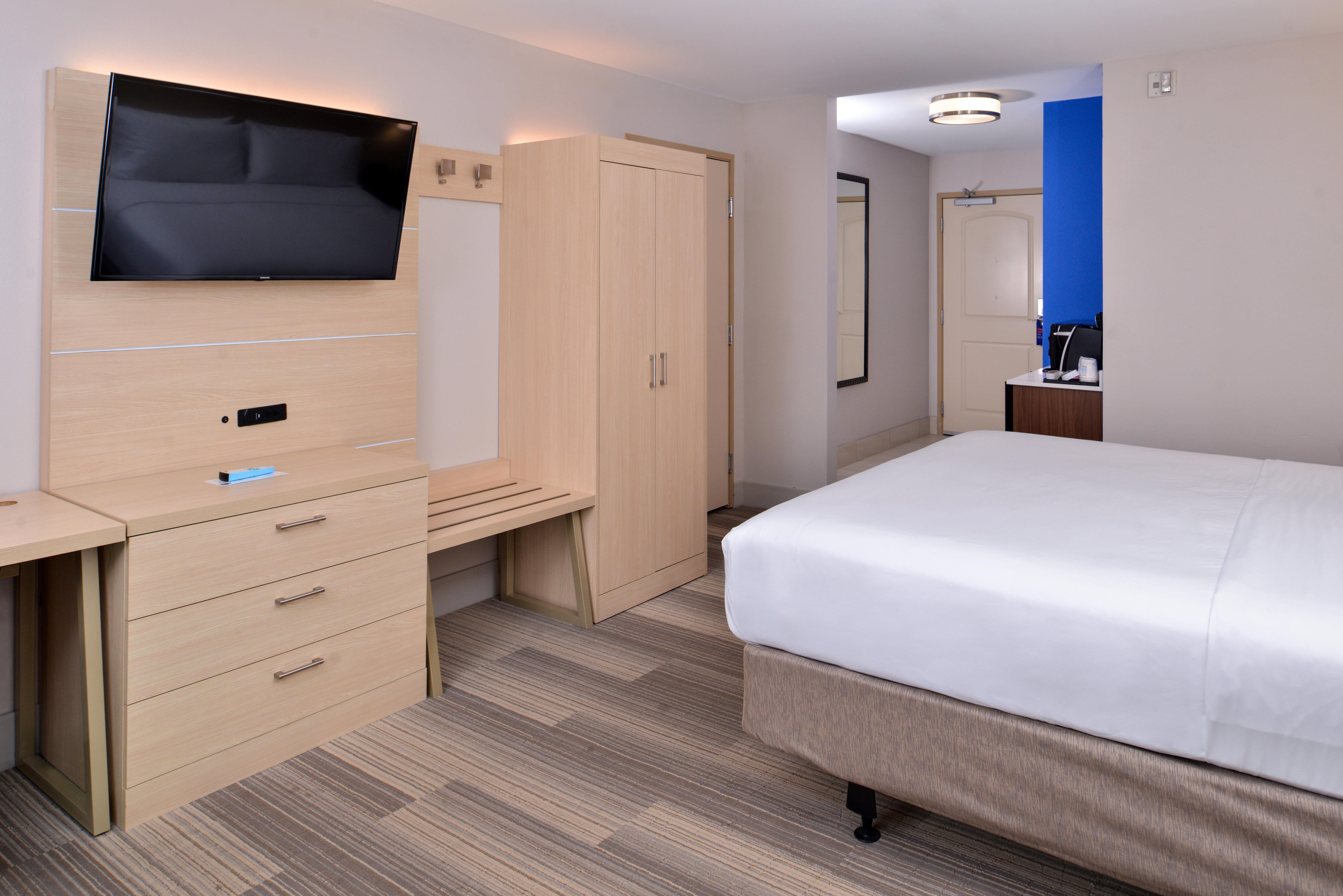 Express & Cincinnati - By Ihg