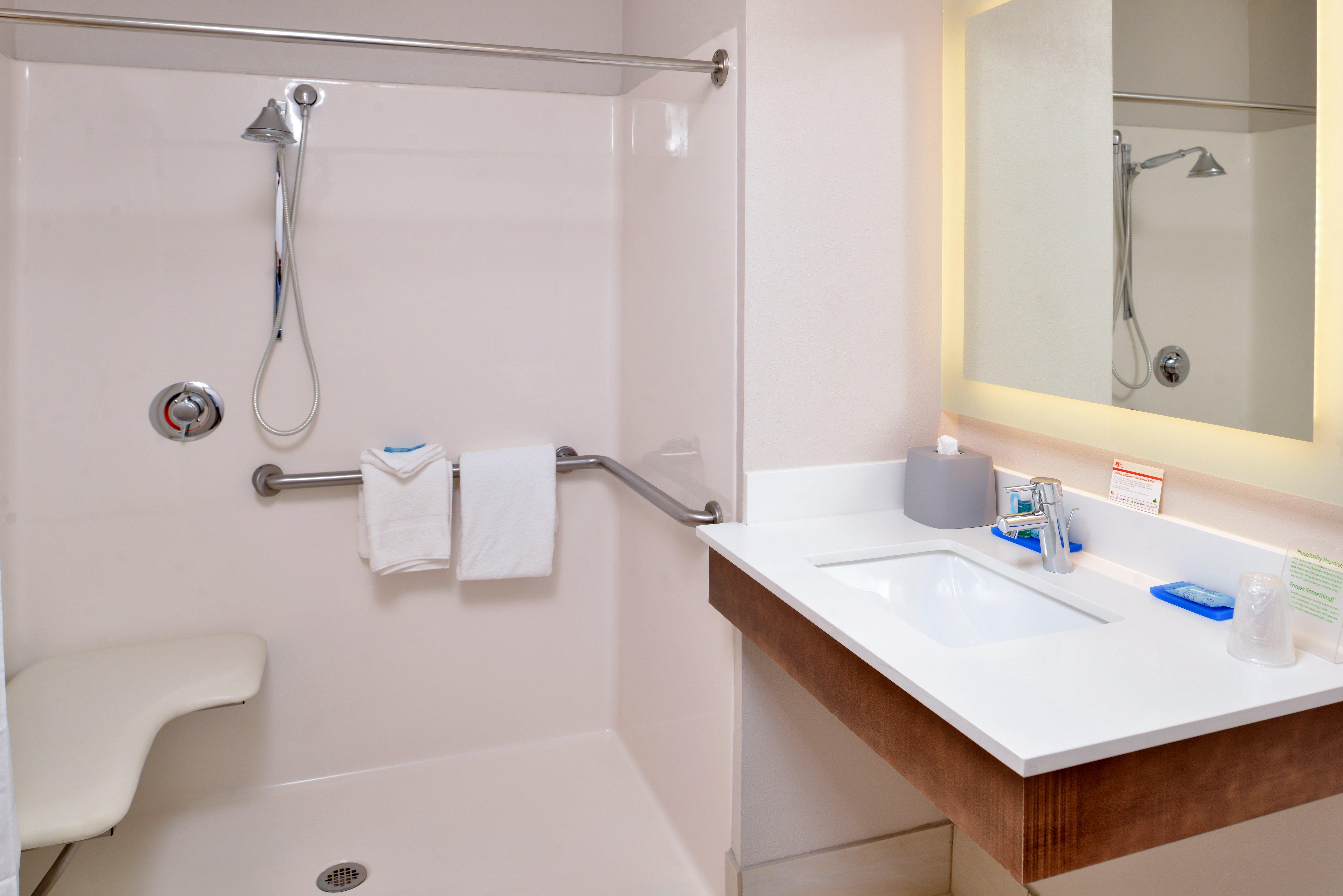 Express & Cincinnati - By Ihg 3*