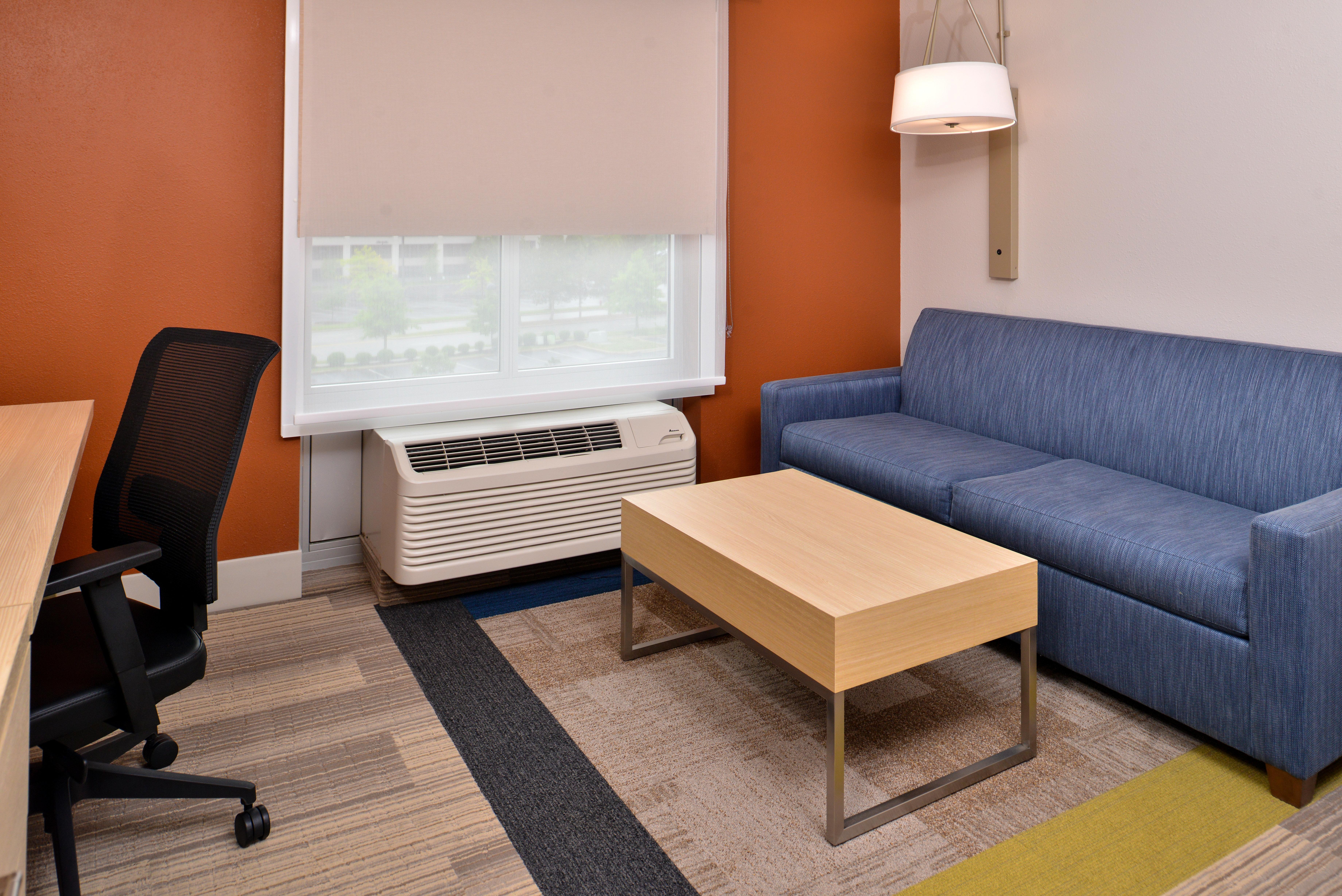Hotel Express & Cincinnati - By Ihg