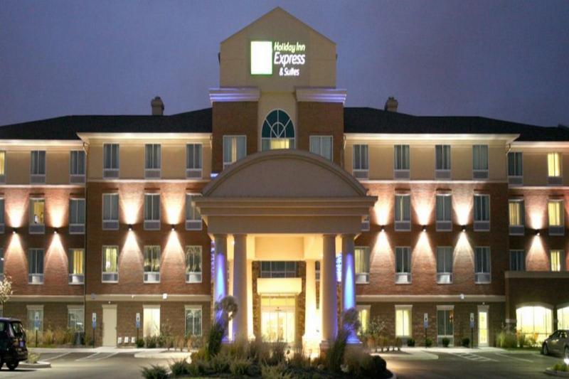 Express & Cincinnati - By Ihg Hotel 3*