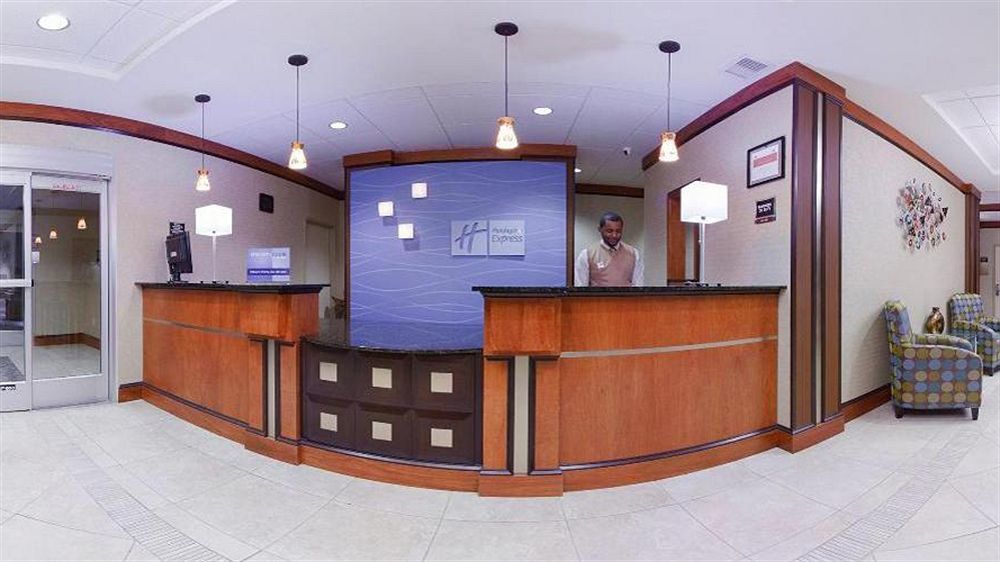 Hotel Express & Cincinnati - By Ihg Mason